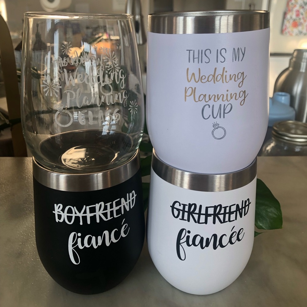 ☕️ Cute set of wedding planning/fiancé cups. Barely used.